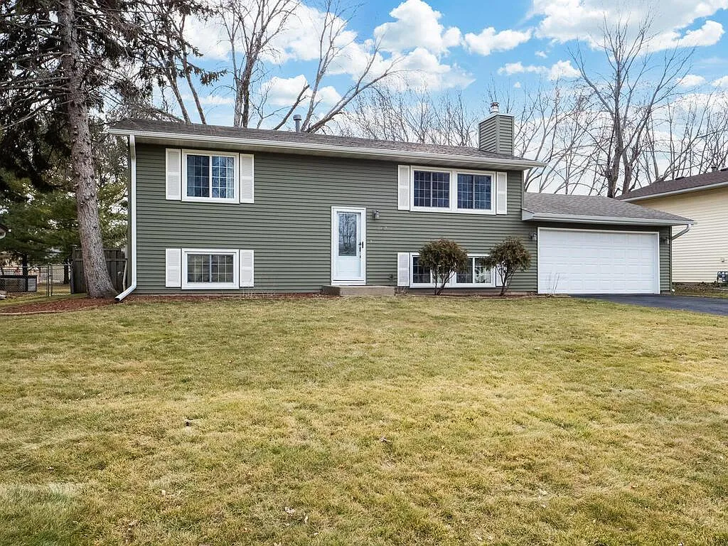 2122 Cliffhill Lane Front
